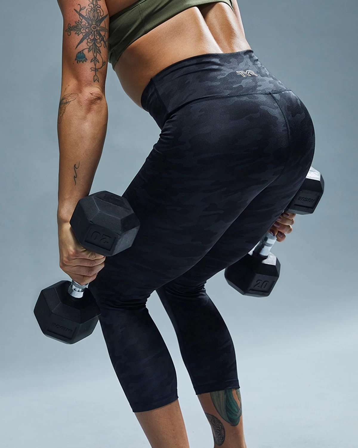 TYR Base Kineticâ„¢ Women's High-Rise 3/4 Leggings - Blackout Camo - Image 11