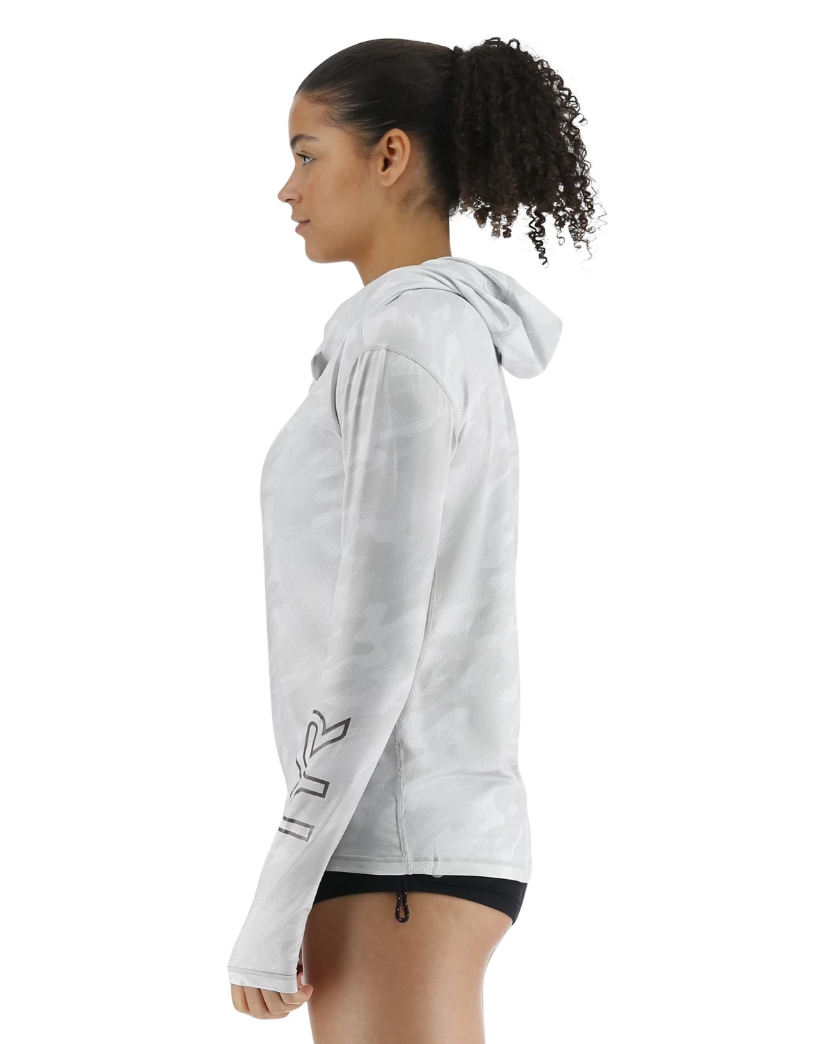 TYR SunDefense⢠Women's Vented Hooded Shirt - Camohex - Image 3