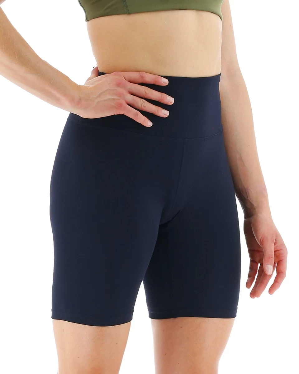 TYR Base Kineticâ„¢ Women's High-Rise 8" Short - Solid - Image 6